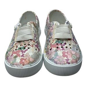 Blowfish Malibu Girls Floral Perforated Slip On Water Sneakers Toddler Size 5T